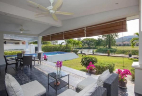 Stella Maris Pool Villa